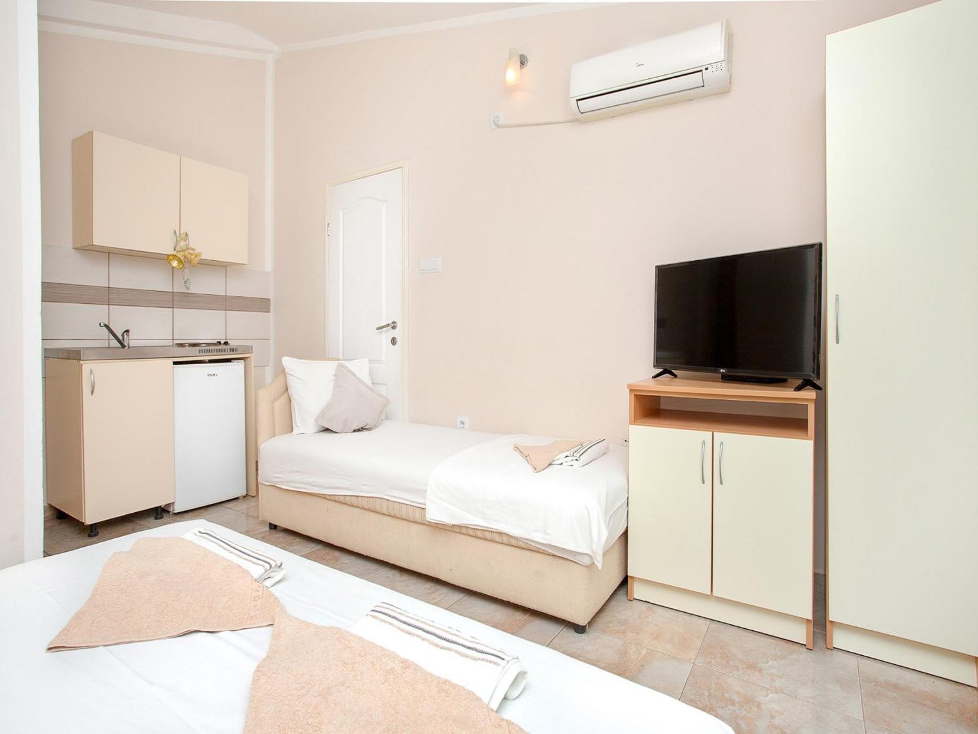 Apartments Mik5 - Famous Beach Jaz ブドヴァ エクステリア 写真